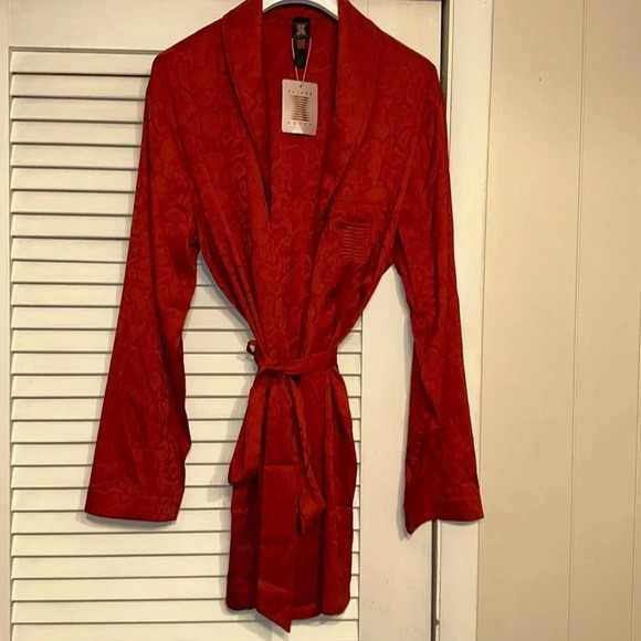 Savage X Fenty Other - NWT🔥SEXI🔥SAVAGE X FENTY by Rihanna RiRi WMN’s bath/lounge/robe/sleepwear